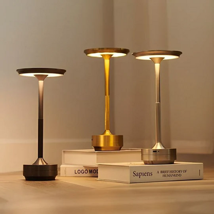 مصباح طاولة LED